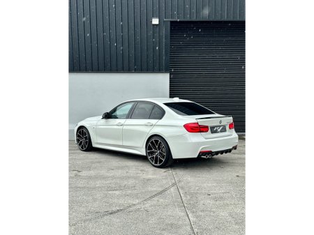 2018 BMW 3 Series  €25,995