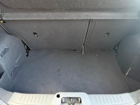 2016 Ford Fiesta - thumbnail 20