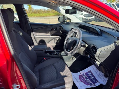 2020 Toyota Prius - thumbnail 7