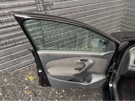 2012 Volkswagen Polo 1.2 TSI HIGHLINE AUTO €8,495 thumbnail