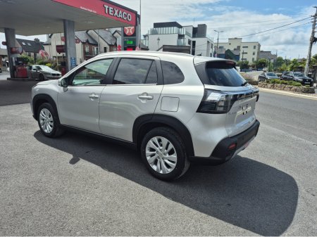 2025 Suzuki S-CROSS 1.4 Motion €35,750
