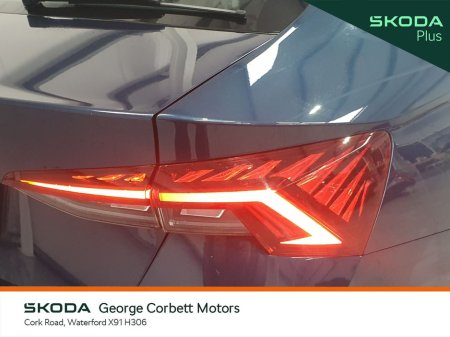 2024 Skoda Octavia Ambition 2.0TDi 150HP - Tiny Mileage 2 Year Warranty €33,995 thumbnail
