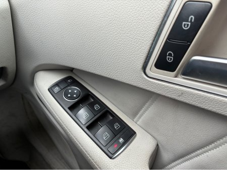 2013 Mercedes-Benz E Class 200 CDI BLUE EFFICIENCY F/L 4DR A AUTO €7,950 thumbnail