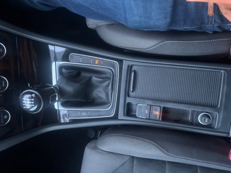 2018 Volkswagen Golf  €16,500 thumbnail