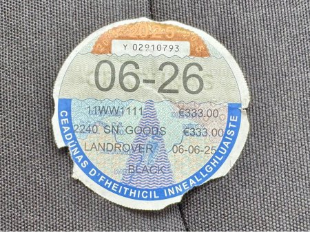 2011 Land Rover Defender - thumbnail 22