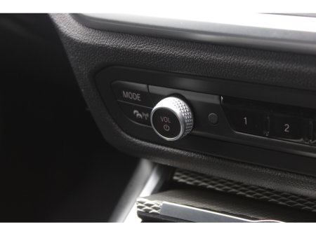 2020 BMW 3 Series - thumbnail 16