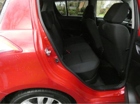 2014 Suzuki Swift 1.2 AUTO MILD HYBRID TOP SPEC €8,950 thumbnail