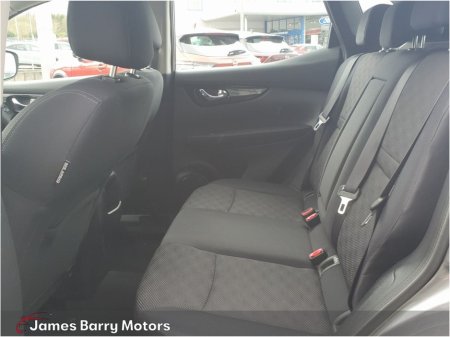 2015 Nissan Qashqai - thumbnail 12