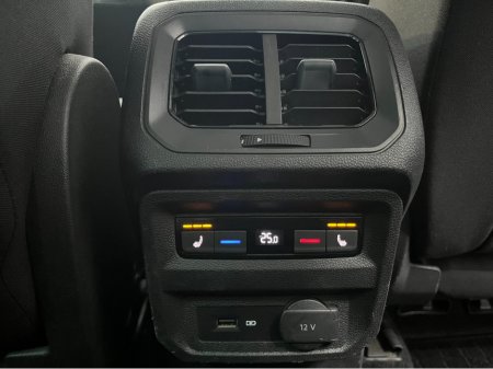 2018 Volkswagen Tiguan €24950! 2018 VOLKSWAGEN TIGUAN TDI 4 MOTION  2.0 AUTOMATIC / CRUISE CONTROL / REVERSE CAMERA / HEATED FRONT & REAR SEATS / PADDLE SHIFTERS €24,950 thumbnail