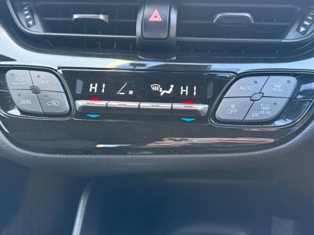 2019 Toyota C-HR - thumbnail 17