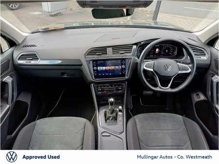 2024 Volkswagen Tiguan - photo 2