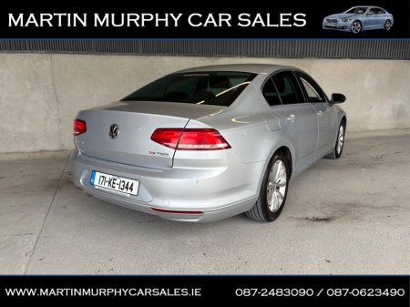 2017 Volkswagen Passat - thumbnail 8