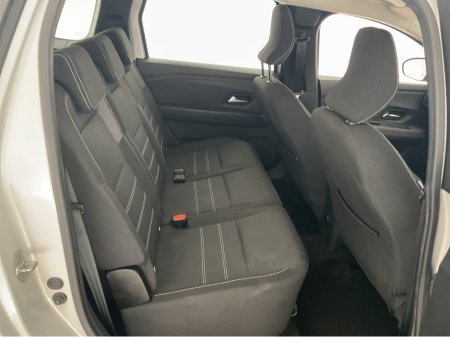 2022 Dacia Jogger COMFORT TCE 110 5DR thumbnail