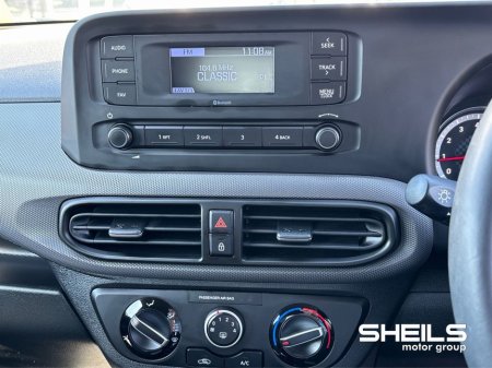 2022 Hyundai i10 Deluxe €16,950 thumbnail