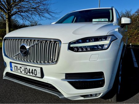 2017 Volvo XC90 - thumbnail 8