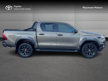 2024 Toyota Hilux 2.8 Invincible Auto (INC.VAT) €54,000 thumbnail