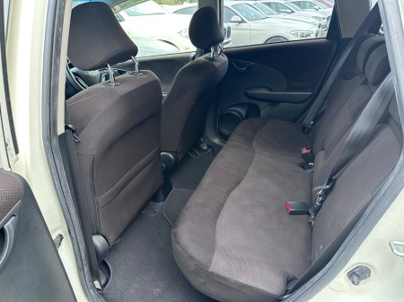 2013 Honda Fit  €7,350 thumbnail