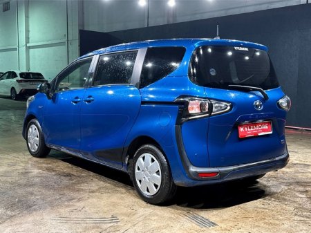 2019 Toyota Sienta - thumbnail 5