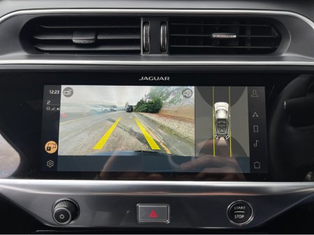 2023 Jaguar I-Pace - thumbnail 17