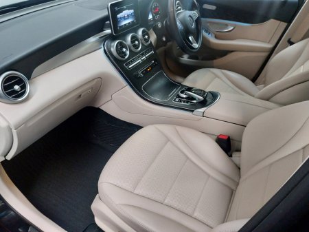 2019 Mercedes-Benz GLC Class - thumbnail 9