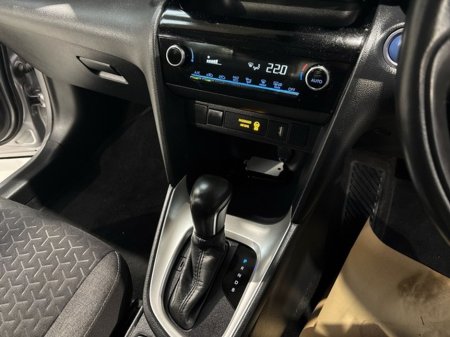 2023 Toyota Yaris Cross LUNA HYBRID 4DR AUTO €27,950 thumbnail