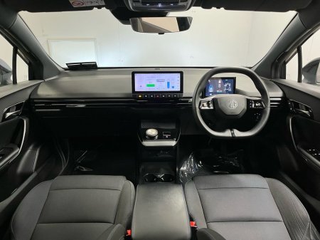 2024 MG 4 - thumbnail 2