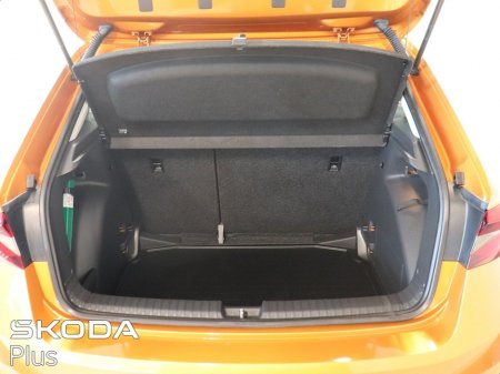 2023 Skoda Fabia 1.0 TSI 95HP STYLE €21,950 thumbnail