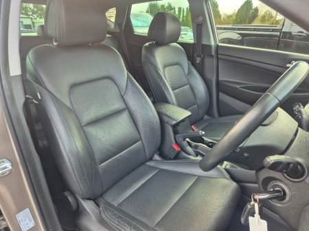 2019 Hyundai Tucson IX35 EXECUTIVE SE 5DR €18,950 thumbnail