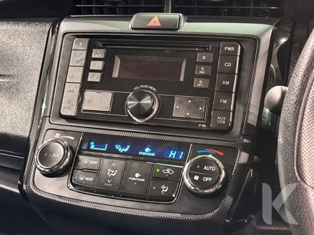 2020 Toyota Corolla - thumbnail 16