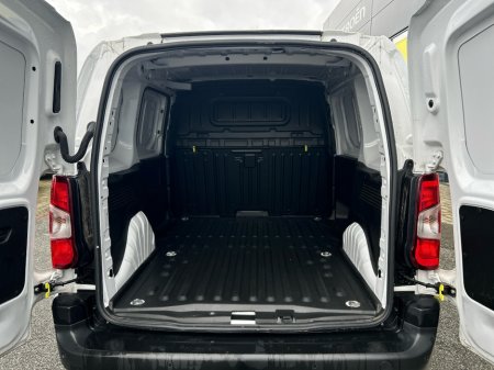 2025 Citroen Berlingo LX PLUS BLUEHDI 100 M thumbnail