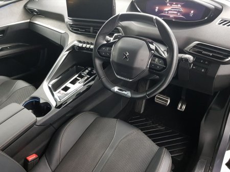 2024 Peugeot 5008 - thumbnail 9