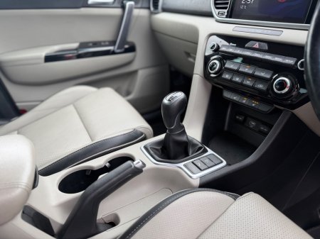 2021 Kia Sportage - thumbnail 12