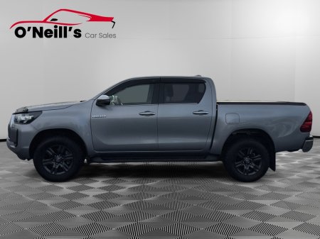 2025 Toyota Hilux - thumbnail 6