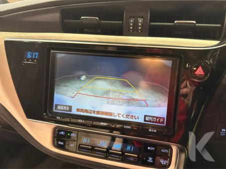 2017 Toyota Auris - thumbnail 24