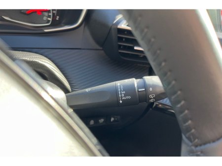 2024 Peugeot 208 - thumbnail 9