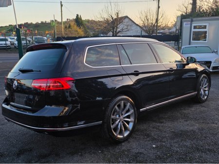 2018 Volkswagen Passat 2.0 TDI VIRTUAL DASH FULL LEATHER HEATED ELECTRIC SEATS SAT NAV CARPLAY ANDROID AUTO BLIND SPORT PARKING SENSORS SELF PARKING ASSIST 360 CAMERA €20,750 thumbnail