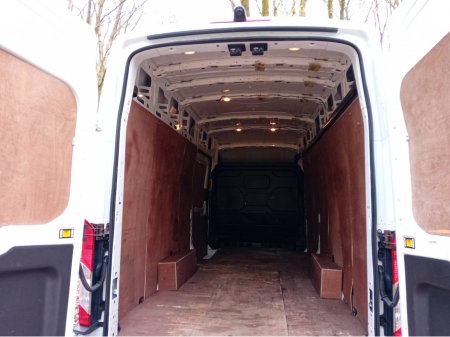 2019 Ford Transit - thumbnail 21