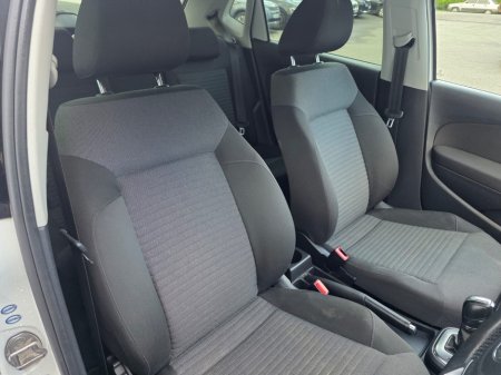 2013 Volkswagen Polo - thumbnail 8