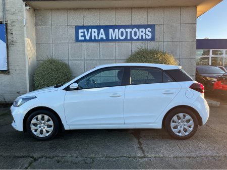 2020 Hyundai i20 ACTIVE CLASSIC 1.2 PETROL €13,950 thumbnail