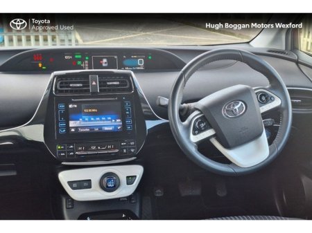 2017 Toyota Prius - thumbnail 12