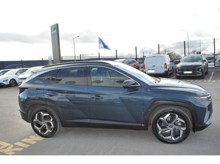 2024 Hyundai Tucson 4WD Executive Plus PHEV Auto €43,950 thumbnail
