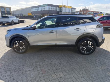 2025 Peugeot 2008 - thumbnail 7