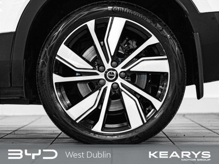 2022 Volvo XC40 - thumbnail 23