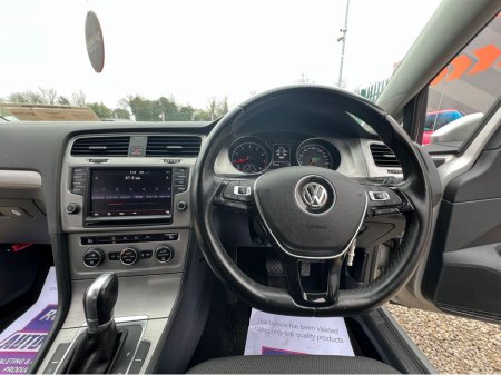 2014 Volkswagen Golf - thumbnail 17
