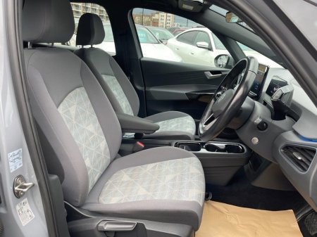 2022 Volkswagen ID.3 Pro 58kWh Life Hatchback 5dr Electric Auto (145 ps) thumbnail