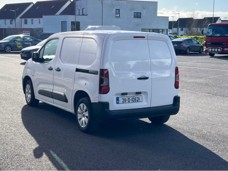 2021 Citroen Berlingo LX 1.5 BLUEHDI 75 S&S 650KG M €10,900 thumbnail
