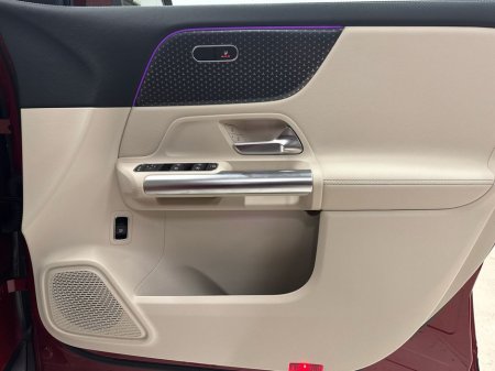 2025 Mercedes-Benz GLA Class - thumbnail 22