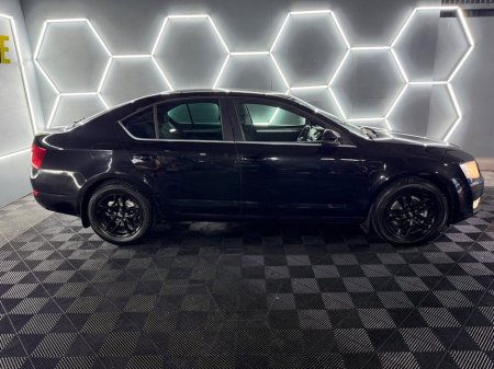 2015 Skoda Octavia - thumbnail 6