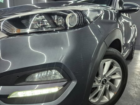 2017 Hyundai Tucson - thumbnail 2