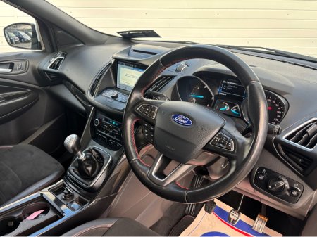 2018 Ford Kuga 1.5 TDCI 120PS ST-LINE - Sunroof thumbnail